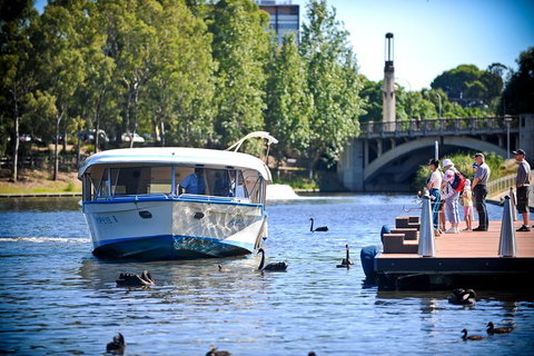 Torrens River Cruise In Adelaide - Holiday Sunshine Coast 5