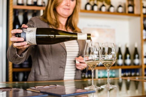 Wine Tour 4WD Tour - Sunshine Coast Tourism 0