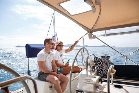 2-Night Private Charter Aboard Cruising Yacht Milady - Sunshine Coast Tourism 3