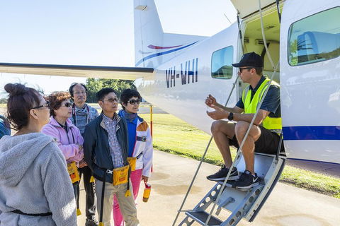 Scenic Flight - Great Barrier Reef, Heart Reef, Whitehaven Beach & Hill Inlet! - Sunshine Coast Tourism 1