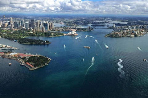 Helicopter Flight Over Sydney And Beaches - 20 Minutes - Sunshine Coast Tourism 3