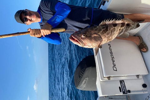 1/2 Day 5 Hour Offshore Fishing Charter - Sunshine Coast Tourism 5