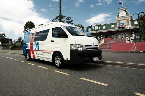 Gold Coast Airport Arrival Transfer - Holiday Sunshine Coast 0