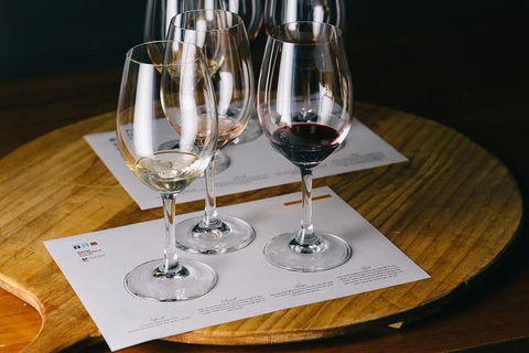 Australian Wine Discovery Tour With Tastings - Holiday Sunshine Coast 2
